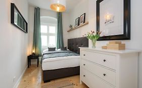 4 Personen Altbau Apartment Nahe Kurfuerstendamm - Romeo & Julia