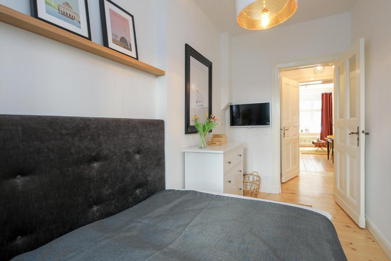 4 Personen Altbau Apartment Nahe Kurfuerstendamm - Romeo & Julia Berlijn Buitenkant foto