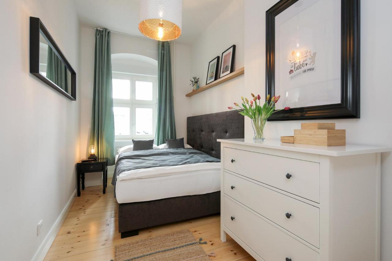 4 Personen Altbau Apartment Nahe Kurfuerstendamm - Romeo & Julia Berlijn Buitenkant foto
