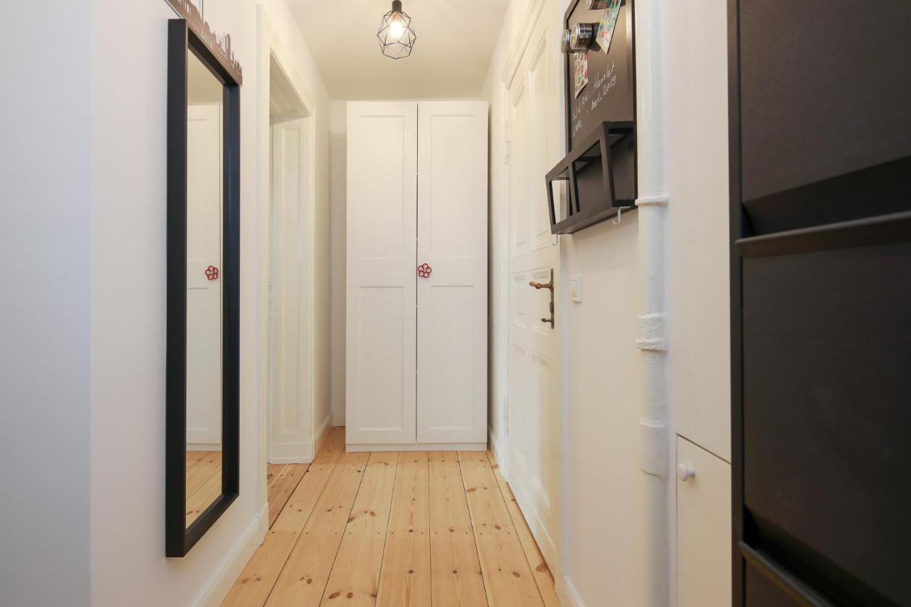 4 Personen Altbau Apartment Nahe Kurfuerstendamm - Romeo & Julia Berlijn Buitenkant foto